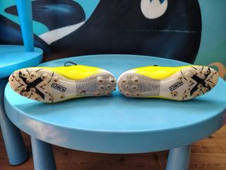 Botas de fútbol Munich Talla 40 Amarillas