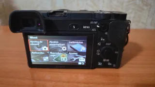 Cámara Sony a6300 + Accesorios
