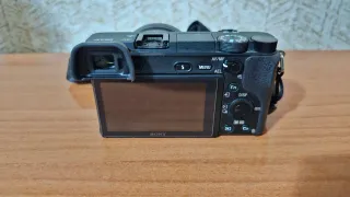 Cámara Sony a6300 + Accesorios