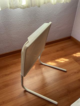 Conj. mesa plegable y 4 sillas auxiliares jardín