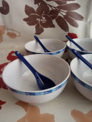 Set 6 ciotole con cucchiaino Galbani