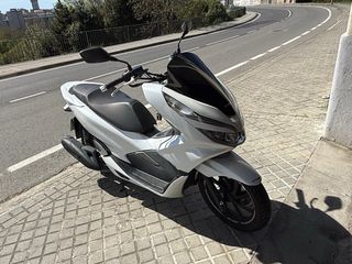 Honda PCX 125 (2018) Blanca