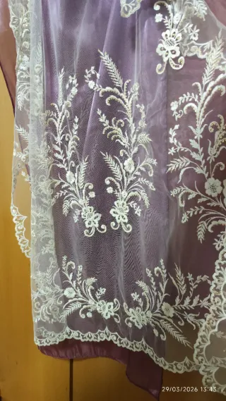 Manteletas Tul Crema y Lentejuelas Doradas