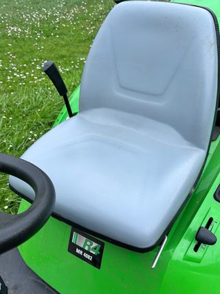 Tractor Viking MR 4082