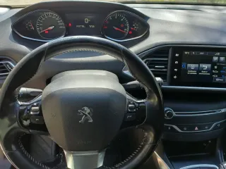 Peugeot 308 2015