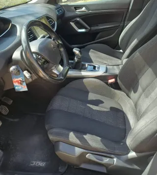 Peugeot 308 2015