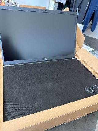 MSI Modern 15 i7 / 32GB RAM / 1TB SSD