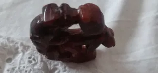 Amuleto de fertilidad tallado