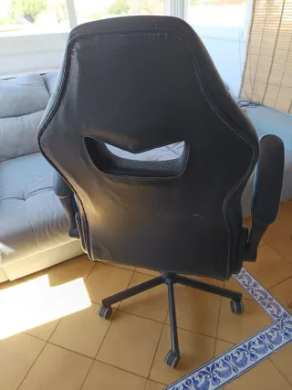 Silla de oficina cómoda negra