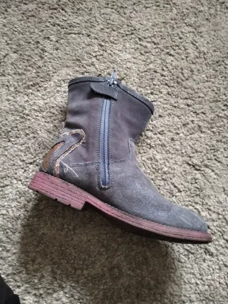 Botines de piel  Agatha Ruiz de la Prada niña t 34