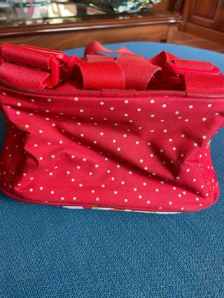 Mochila infantil con flores