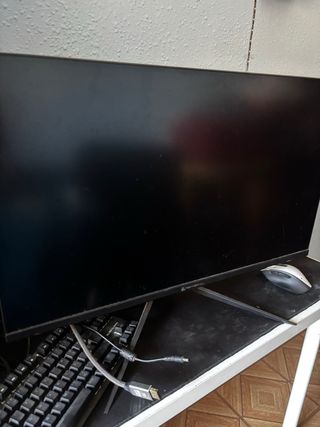 Monitor Newskill Icarus 27 FHD 144hz escucho ofert