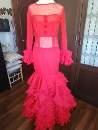 Traje de flamenca. Super nuevo. solo 1 PUESTA