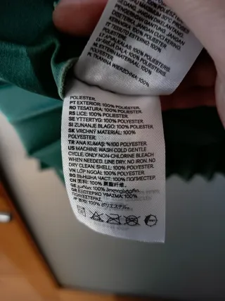 Saia H&M plissada verde tamanho S