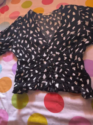 Top Stradivarius Talla M Estampado