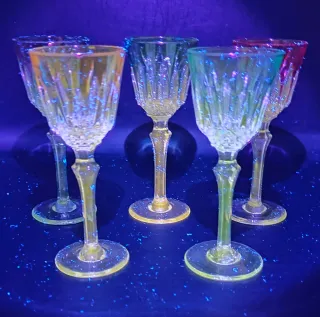 Copas de cristal de uranio Bohemia - 1950/60.