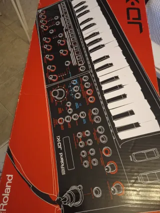 Roland JD-Xi Sintetizador Nuevo precio negociable