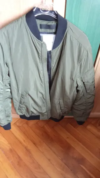 Anorak verde y negro