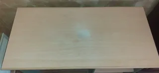 Escritorio madera y verde