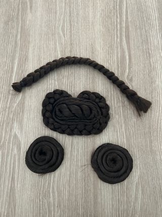 Trenza y moños pelo sintético niña