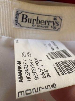 Falda Burberry Blanca Bordada
