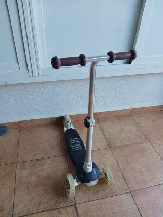 Patinete 3 ruedas con luces