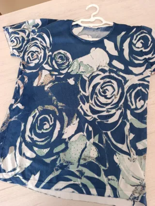 Blusa Punto Roma Talla 42/44 Flores