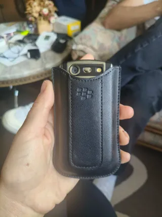 Blackberry 8100 con cargador y funda original