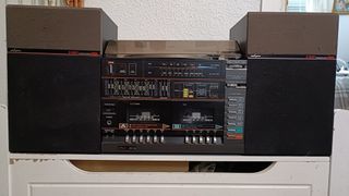 Equipo de música con tocadiscos y doble pletina