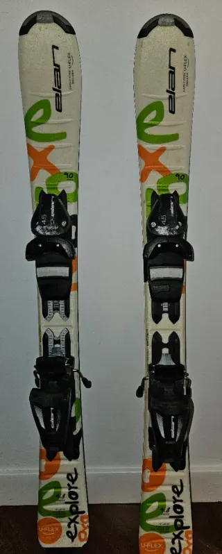 Esquís Elan 90cm, Botas Atomic 18/18.5 y Bastones