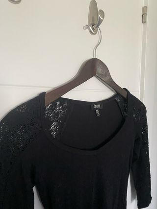 Camiseta Bershka encaje manga 3/4 Talla XS