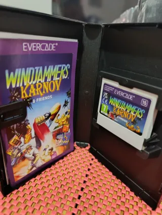 Consola Evercade VS-R + Juego windjammers