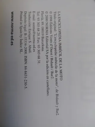 La enciclopedia imbécil de la moto