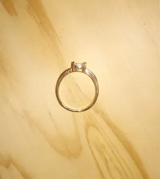 Anillo dorado  19'4 mm diámetro