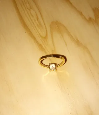 Anillo dorado  19'4 mm diámetro