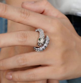 Anello Serpente Design Niche Argento e Verde