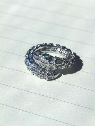 Anello Serpente Design Niche Argento e Verde