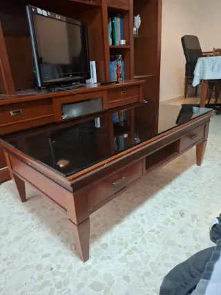 Mueble comedor con mesa de centro