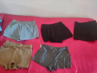 Lote de pantalones cortos mujer