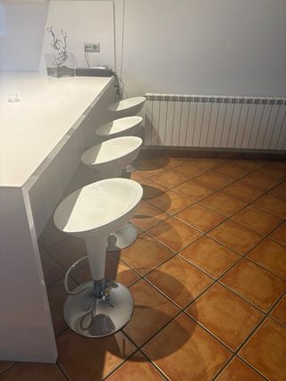 Mesa Comedor Extensible + 6 Sillas + Sofá+ regalos