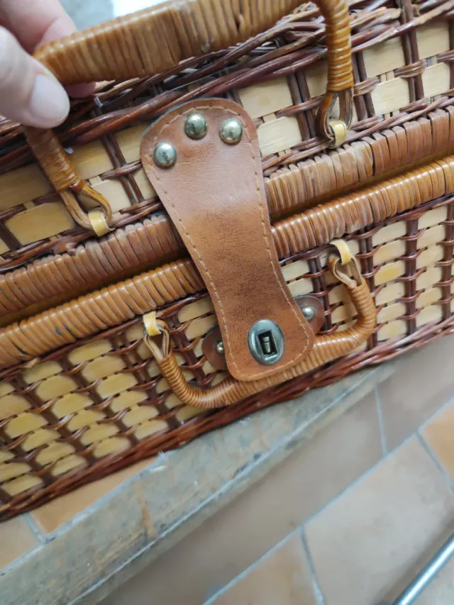 Cesta de picnic mimbre con accesorios