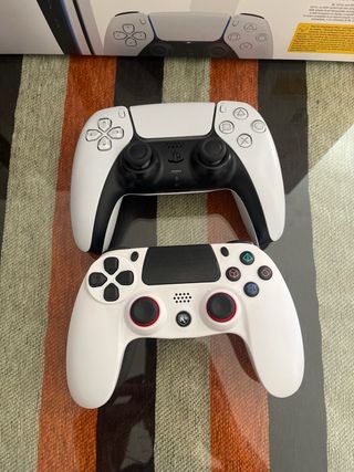 Consola PS5 con Mando y 3 Juegos