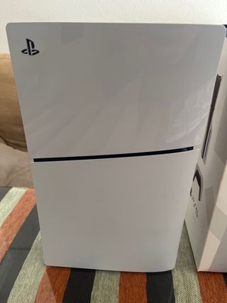 Consola PS5 con Mando y 3 Juegos