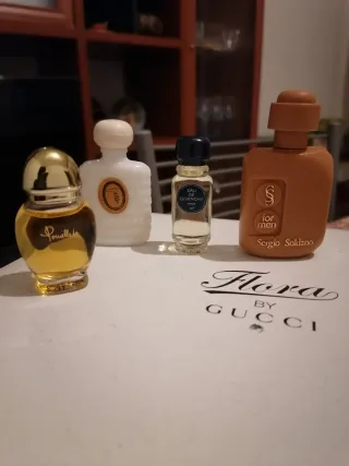 Lotto#4  7 miniature profumi mignon vintage