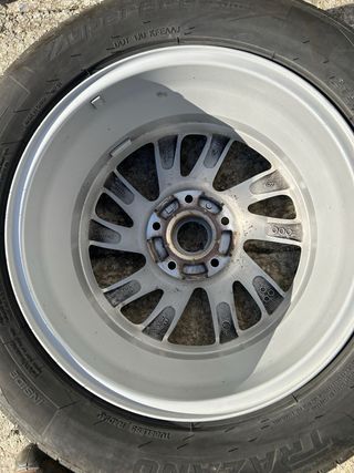 Llantas de aleación plateadas