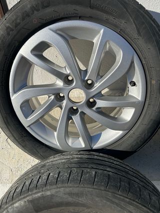 Llantas de aleación plateadas