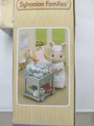 2 lote Sylvanian  Dentista y Enfermera