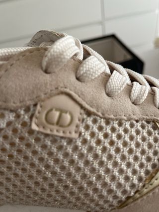 Deportivas Twinset Beige y Doradas Talla 40