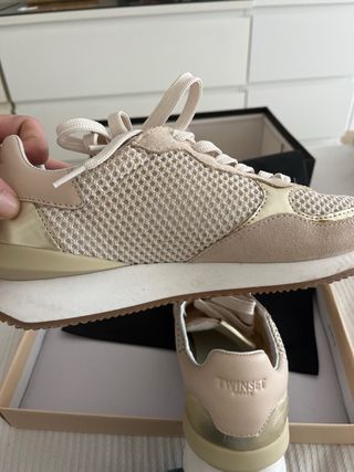 Deportivas Twinset Beige y Doradas Talla 40
