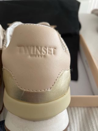 Deportivas Twinset Beige y Doradas Talla 40
